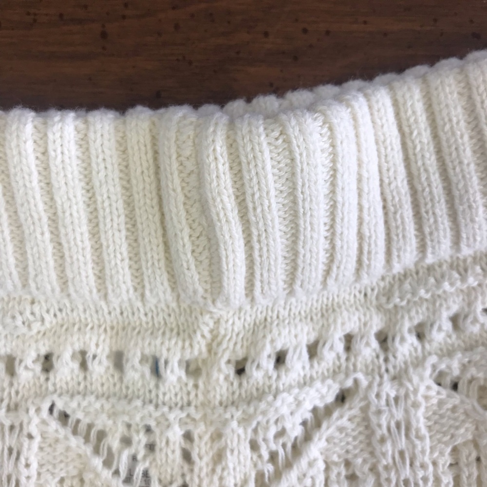 Time and Tru‎ Women's High Waist Crochet Shorts - Cream - Picture 4 of 6